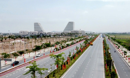 Đường Đỗ Mười thuộc dự án hạ tầng kỹ thuật Khu đô thị mới Bắc sông Cấm.