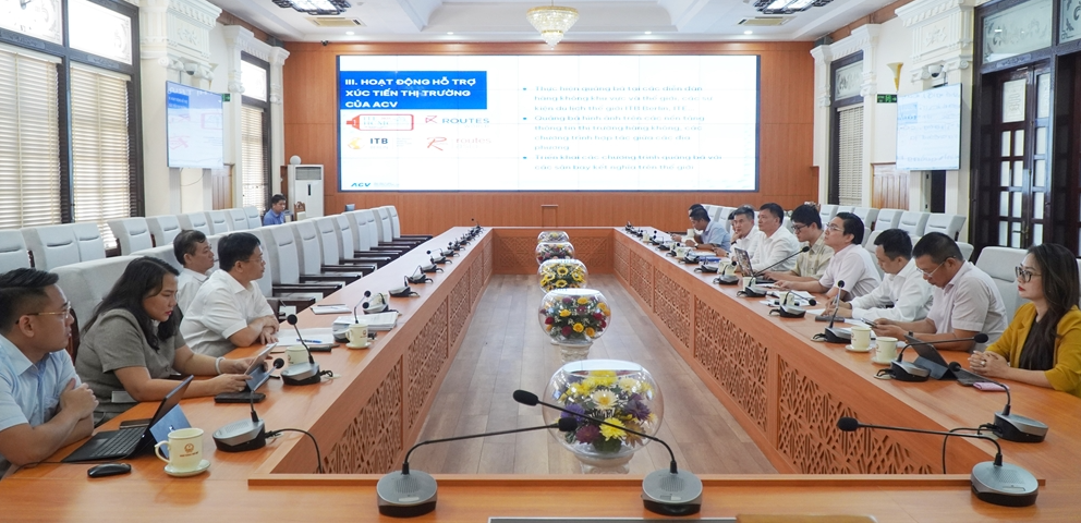Toàn cảnh buổi làm việc