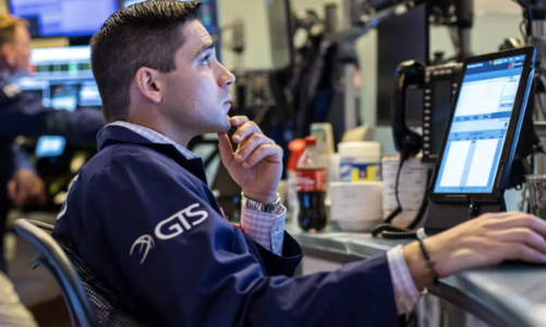 Chứng khoán Mỹ xanh rực, giá dầu 