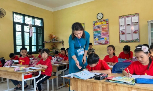 Thanh Hóa ký hợp đồng với hơn 3.800 giáo viên trước thời điểm vận hành bộ máy mới