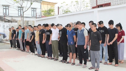 Police bust $76 mln high-tech fraud ring