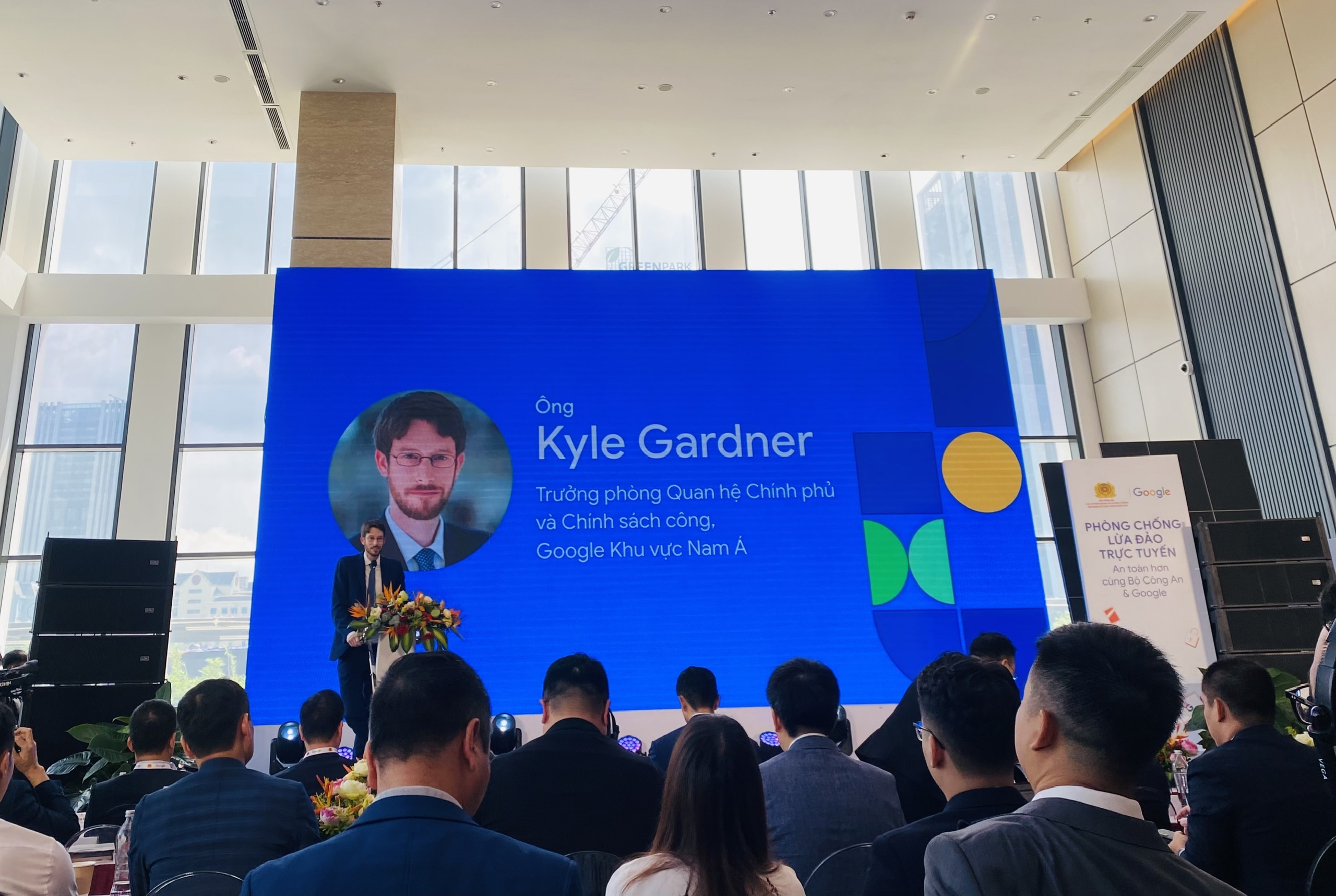 Ông Kyle Gardner, Trưởng bộ phận Quan hệ Chính phủ và Chính sách công, Google khu vực châu Á – Thái Bình Dương. 