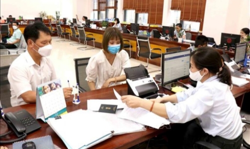 TP. Hồ Chí Minh: Dự kiến hỗ trợ vay vốn không lãi suất cho cán bộ và người lao động  thôi việc do tinh gọn bộ máy