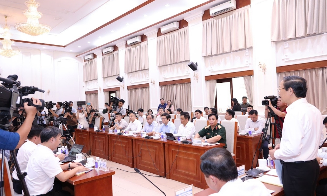 Quang cảnh buổi họp báo.