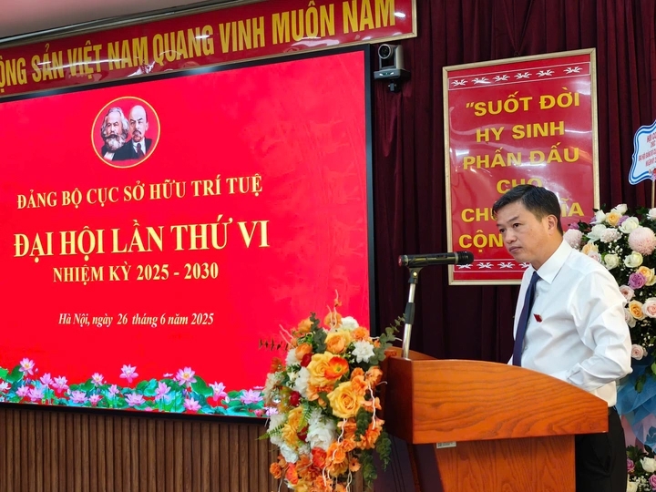 &Ocirc;ng Lưu Ho&agrave;ng Long, B&iacute; thư Đảng ủy, Cục trưởng Cục Sở hữu tr&iacute; tuệ ph&aacute;t biểu khai mạc Đại hội