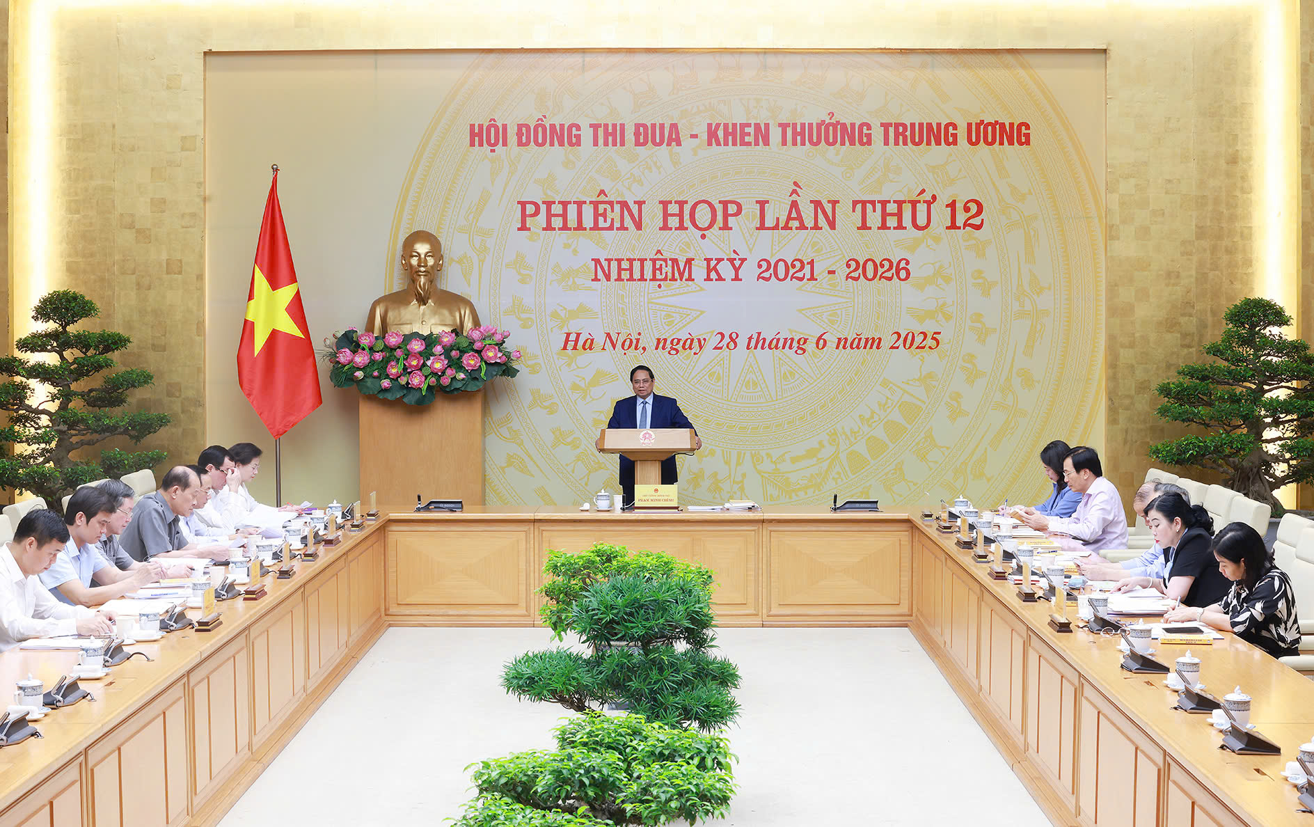 Quang cảnh phiên họp - Ảnh: VGP