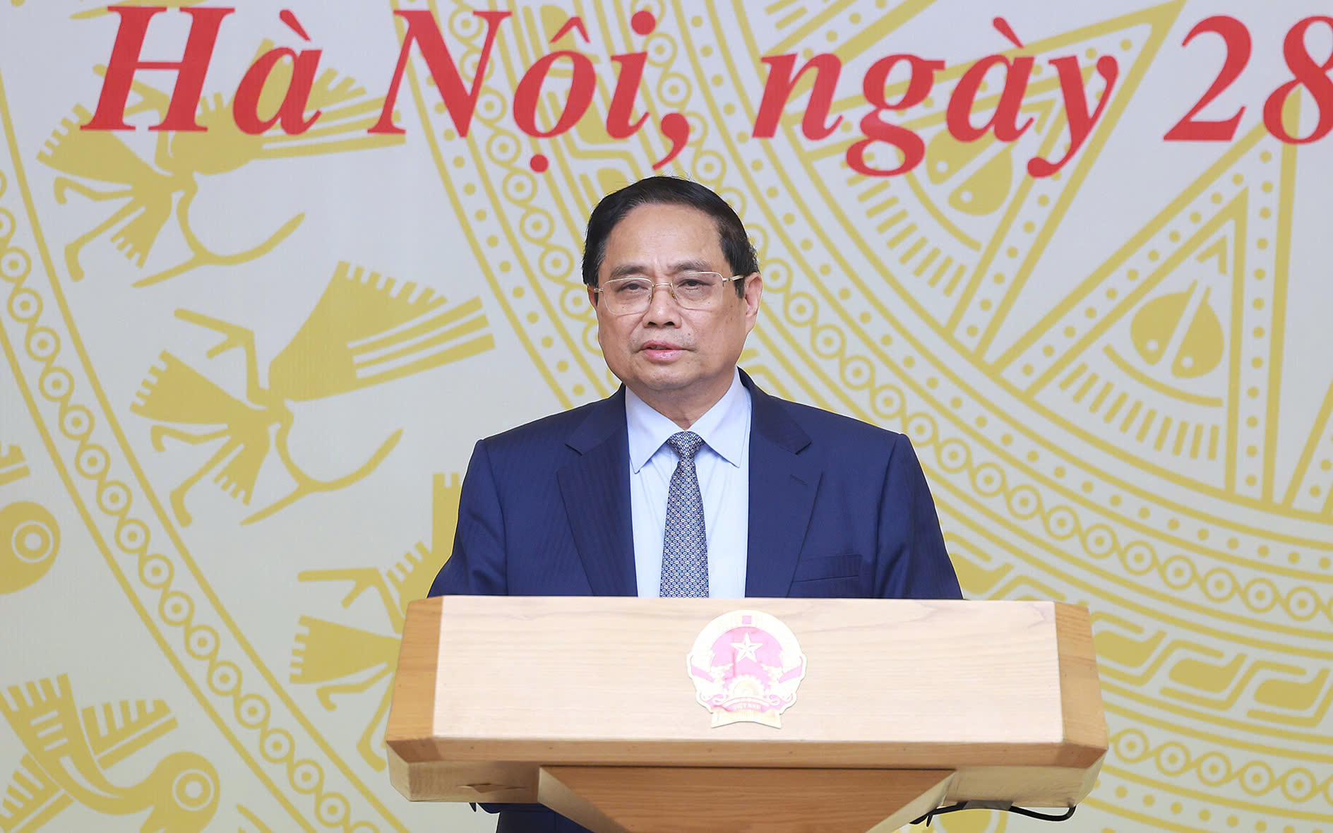 Thủ tướng phát biểu tại phiên họp - Ảnh: VGP