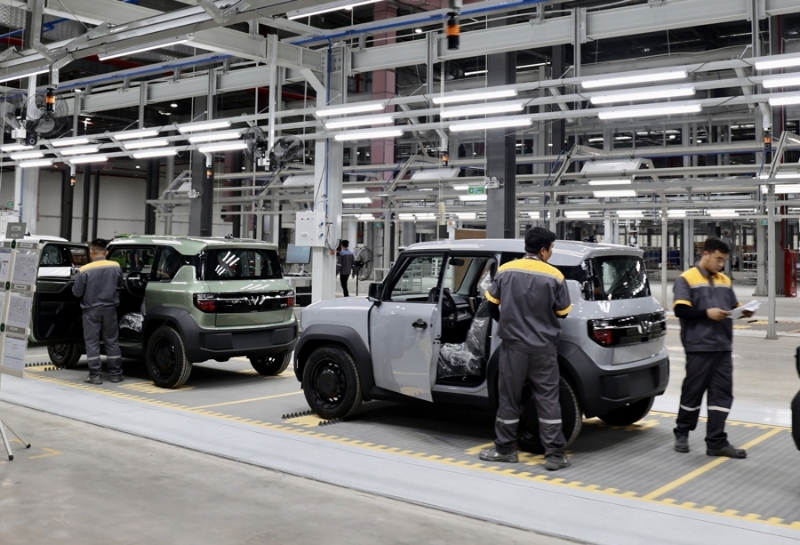 Electric vehicle manufacturing factory opens in Ha Tinh 
