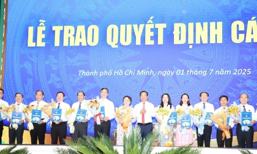 Danh sách 14 giám đốc sở, ngành vừa được Chủ tịch UBND thành phố Hồ Chí Minh bổ nhiệm