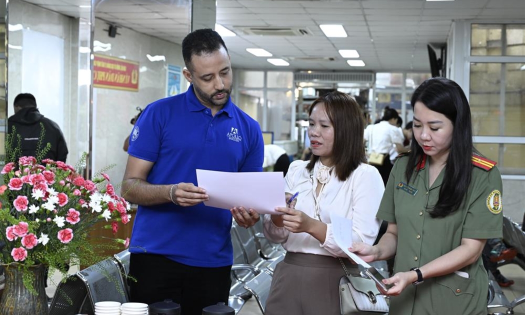 Việc cấp tài khoản định danh điện tử giúp người nước ngoài dễ dàng thực hiện các thủ tục hành chính trực tuyến. Ảnh: Cổng thông tin điện tử Bộ Công an.