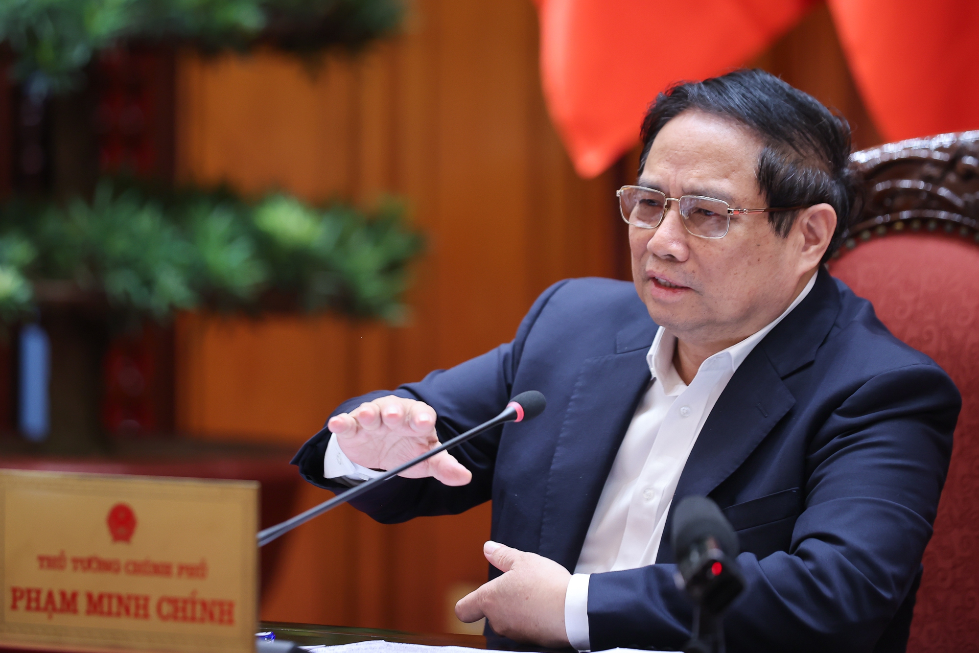 Thủ tướng ph&aacute;t biểu tại cuộc họp - Ảnh: VGP