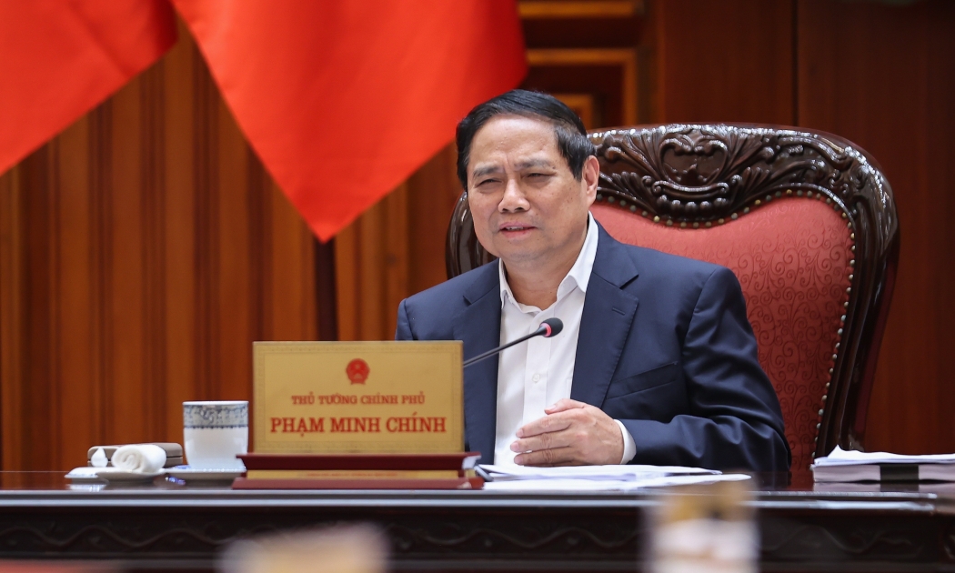 Thủ tướng chủ trì cuộc họp - Ảnh: VGP