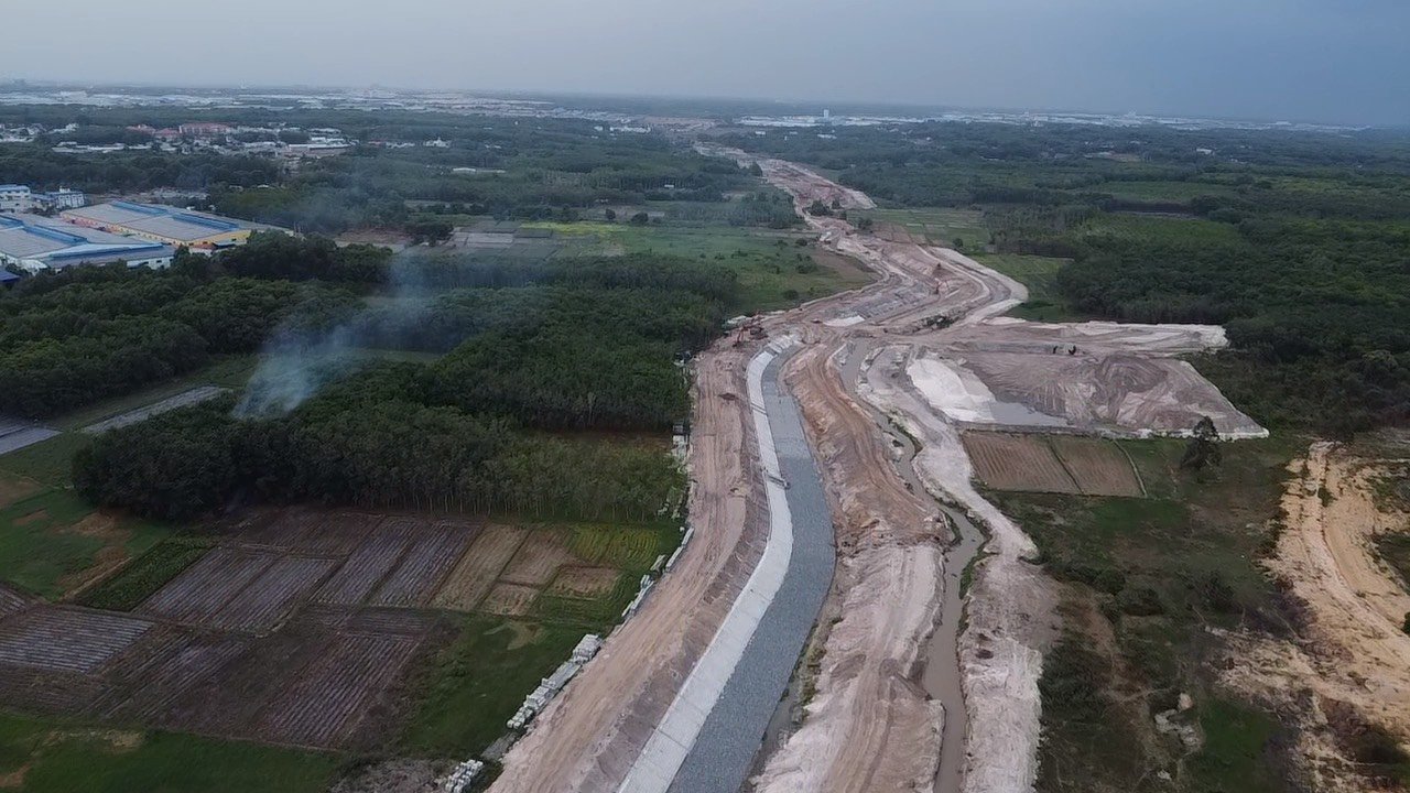 Phó Thủ tướng Chính phủ Trần Hồng Hà yêu cầu Bộ Tài chính, Bộ Xây dựng và tỉnh Đồng Nai kiểm tra việc lựa chọn nhà thầu dự án cao tốc TP. Hồ Chí Minh - Chơn Thành.