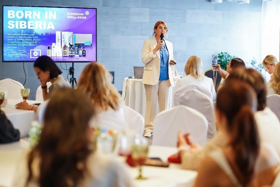 B&agrave; Natalia Eromchik &ndash; Gi&aacute;m đốc tiếp thị to&agrave;n cầu chia sẻ về c&aacute;ch thức tiếp cận sinh th&aacute;i v&agrave; định hướng ph&aacute;t triển của c&ocirc;ng ty.