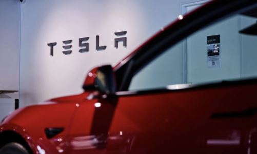 Tesla báo doanh số giảm chóng mặt, tài sản của Elon Musk vẫn tăng gần 11 tỷ USD