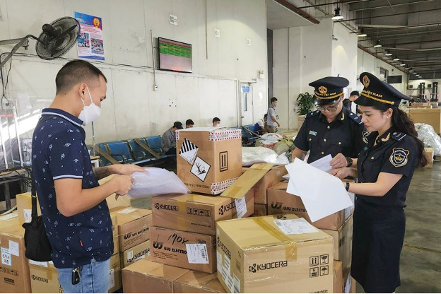 Thu ngân sách nhà nước từ hoạt động xuất nhập khẩu trong 6 tháng đạt 222.749 tỷ đồng, tăng 10,3% so với cùng kỳ năm 2024 