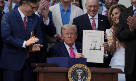 Dấu ấn kinh tế thế giới tuần 30/6-6/7: Tổng thống Trump ký đạo luật giảm thuế, thương chiến trước bước ngoặt