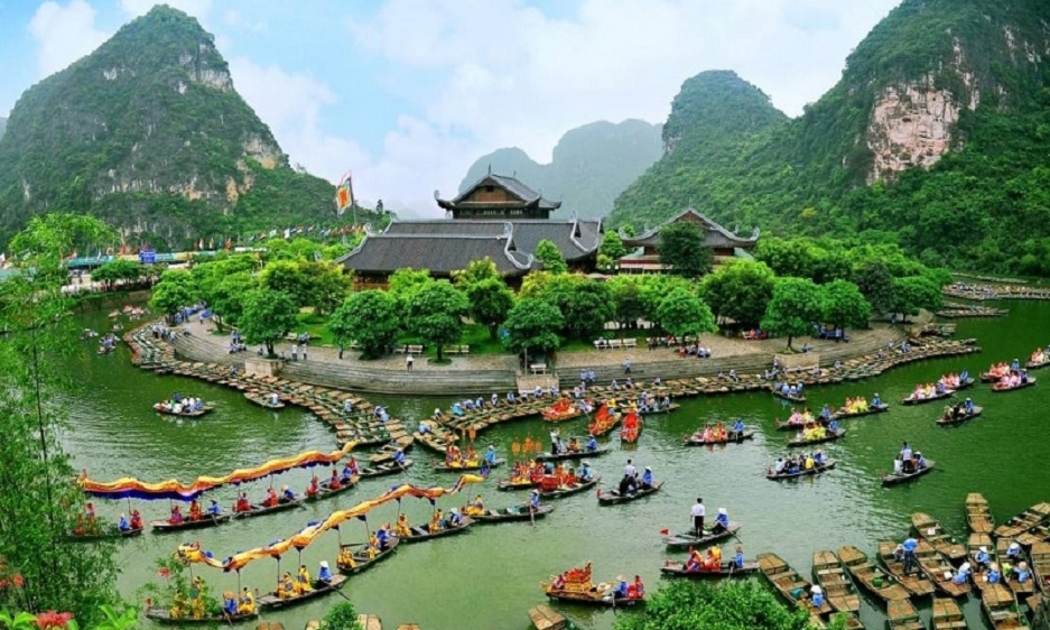 Nhu cầu tiêu dùng, du lịch của người dân trong các dịp lễ, Tết, nghỉ hè cùng với số lượng khách quốc tế đến Việt Nam đã đóng góp tích cực cho tăng trưởng của ngành thương mại, dịch vụ.