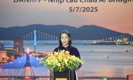 Phó Chủ tịch UBND thành phố Đà Nẵng Nguyễn Thị Anh Thi phát biểu bế mạc Liên hoan phim Châu Á Đà Nẵng lần thứ III – 2025.