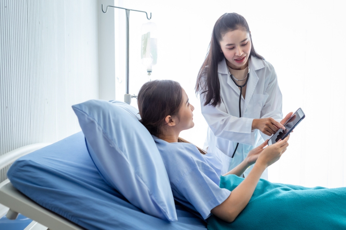 Ung thư c&oacute; xu hướng ng&agrave;y c&agrave;ng trẻ h&oacute;a với những g&aacute;nh nặng về t&agrave;i ch&iacute;nh cho cả người bệnh v&agrave; gia đ&igrave;nh.