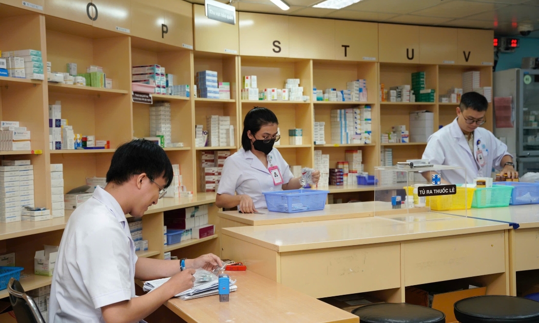 Những thay đổi mới về kê đơn thuốc tạo thuận lợi cho người dân khi đi khám chữa bệnh. Ảnh: Phương Thảo.