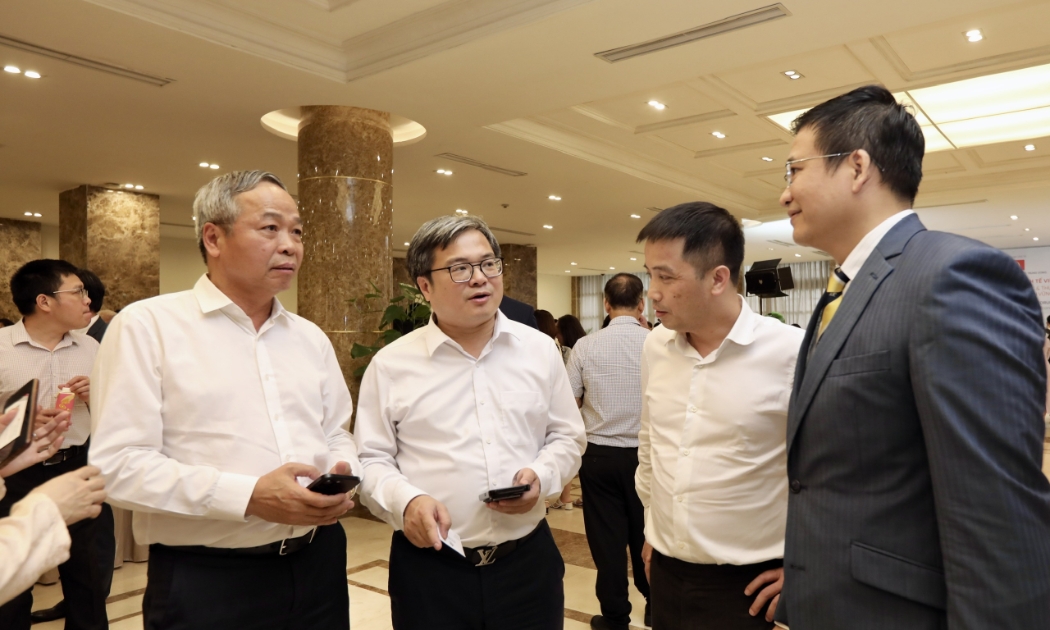 Sự kiện do Viện Nghiên cứu Chính sách và Chiến lược, Hội Khoa học Kinh tế Việt Nam, Hiệp hội Doanh nghiệp nhỏ và vừa Việt Nam và Tạp chí Kinh tế Việt Nam/VnEconomy phối hợp tổ chức, dưới sự chỉ đạo của Ban Chính sách, Chiến lược Trung ương. Ảnh: Trí Phong.