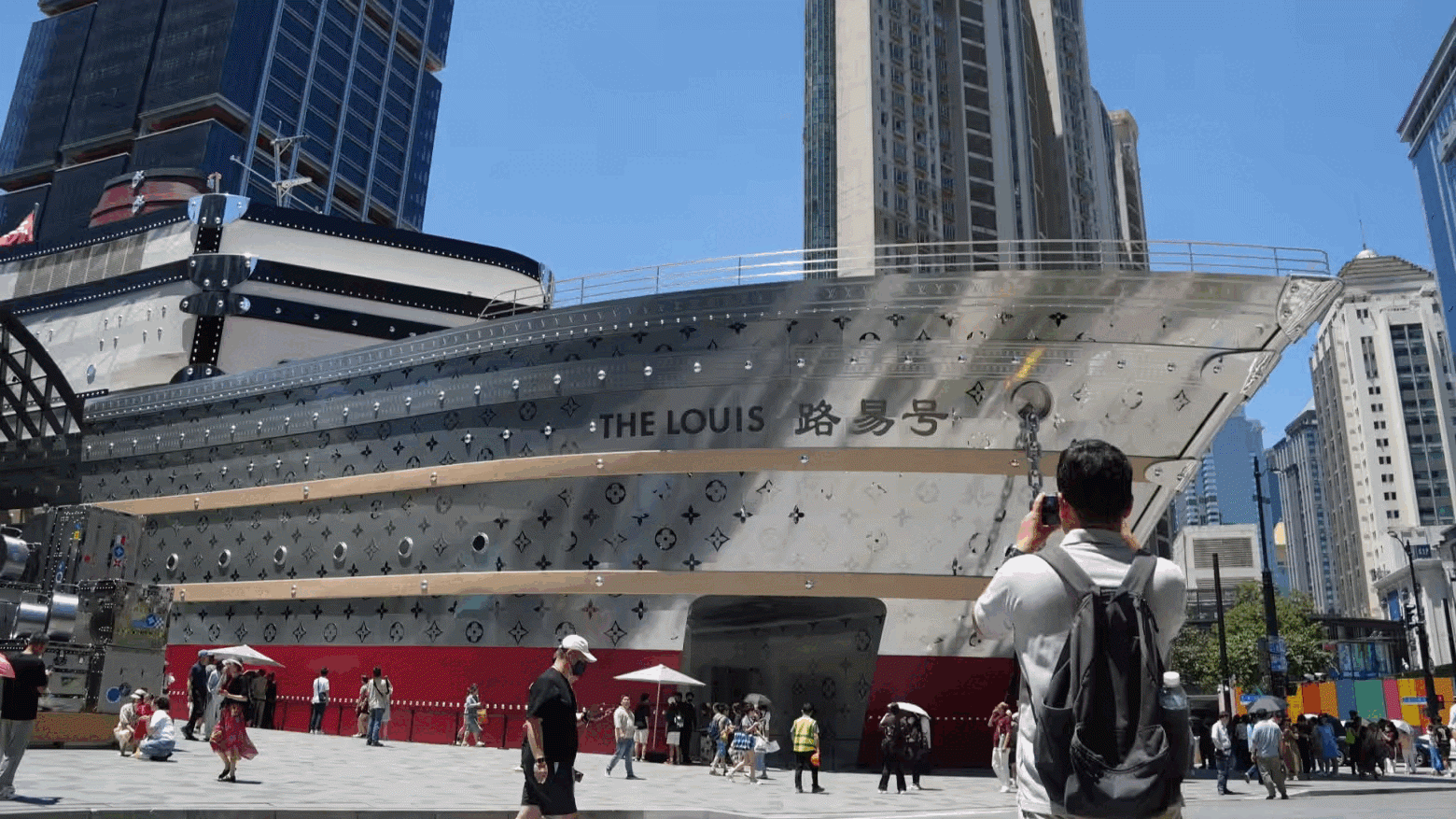 “Hàng hóa trải nghiệm”: Chiến lược mới của thương hiệu xa xỉ