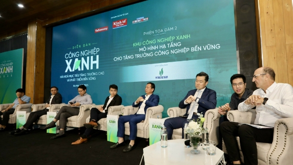 [Phóng sự ảnh]: Chuyên gia, nhà quản lý và doanh nghiệp hợp lực tìm lộ trình cho công nghiệp xanh bền vững