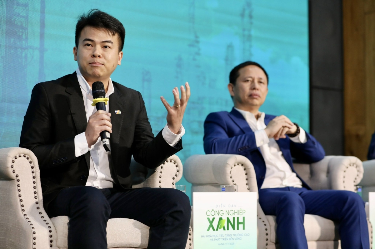 C&aacute;c &yacute; kiến tham luận tại Diễn đ&agrave;n nhấn mạnh vai tr&ograve; của khu c&ocirc;ng nghiệp thế hệ mới, t&iacute;ch hợp hạ tầng tuần ho&agrave;n, c&ocirc;ng nghệ ti&ecirc;n tiến v&agrave; quản trị bền vững. Theo nghi&ecirc;n cứu, c&aacute;c khu c&ocirc;ng nghiệp xanh c&oacute; thể tăng suất lao động 15-25%, cải thiện m&ocirc;i trường l&agrave;m việc v&agrave; thu h&uacute;t nh&acirc;n lực chất lượng cao. Đ&acirc;y được xem l&agrave; m&ocirc; h&igrave;nh ti&ecirc;n phong cho chuyển đổi c&ocirc;ng nghiệp xanh tại Việt Nam...