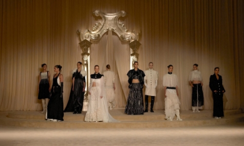 Chanel quay lại với nguyên bản