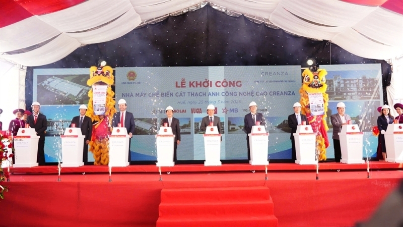 Lễ khởi c&ocirc;ng Nh&agrave; m&aacute;y c&aacute;t Thạch Anh gần 2.200 tỷ đồng tại th&agrave;nh phố Huế thời&nbsp;điểm cuối th&aacute;ng 3 vừa qua