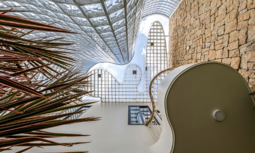 Nhà kính nhưng vẫn cân bằng nhiệt