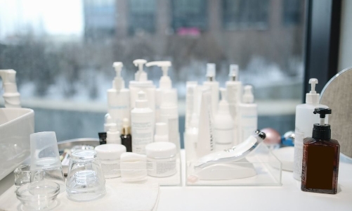 Tuân thủ pháp lý và minh bạch: “Giấy thông hành” cho ngành chăm sóc cá nhân