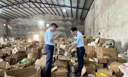 Kho hàng nằm trong khuôn viên Công ty cổ phần thương mại Đồng Tâm, phường Móng Cái 3, tỉnh Quảng Ninh.
