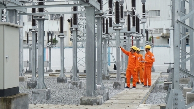 Nearly 156 bln kWh of electricity generated in H1