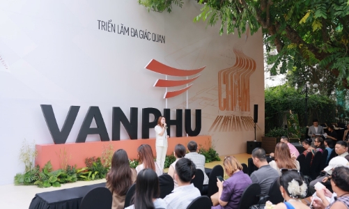 Văn Phú khai mạc triển lãm đa giác quan “Chạm vị nhân sinh” - Hành trình “chạm” để lắng nghe