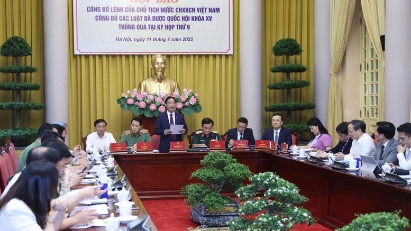 Some 18 new laws officially promulgated