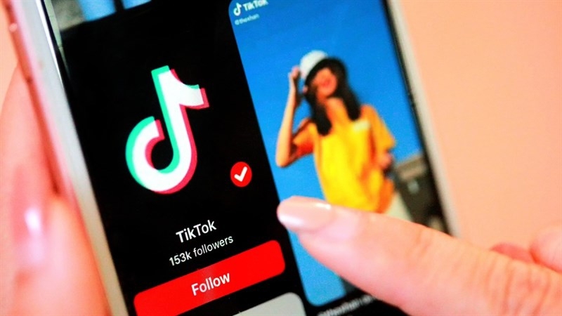 Thuật to&aacute;n &ldquo;For You&rdquo; của TikTok: Vũ kh&iacute; b&iacute; mật kh&ocirc;ng được ph&eacute;p chuyển giao.
