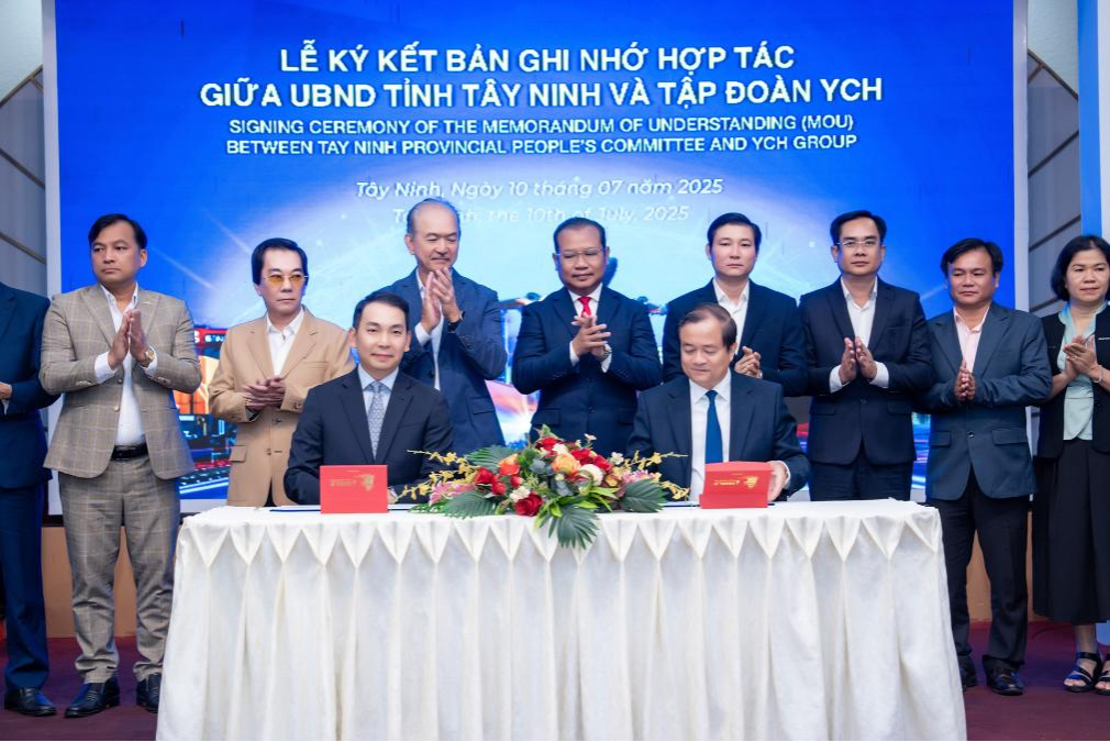 Signing Ceremony of Strategic Cooperation between YCH Group and Tay Ninh PPC &nbsp;