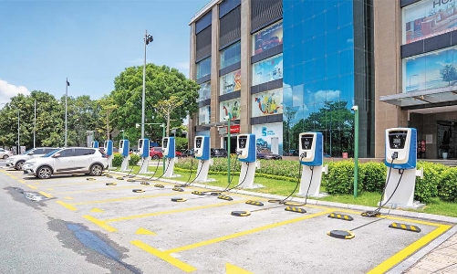 Hà Nội thành lập tổ công tác liên ngành về chuyển đổi xe điện và xây dựng trạm sạc