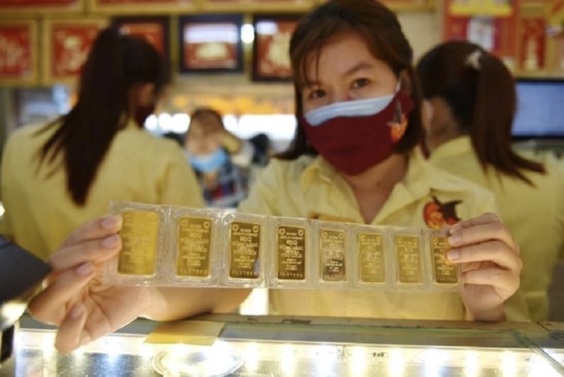 To ensure a stable gold market