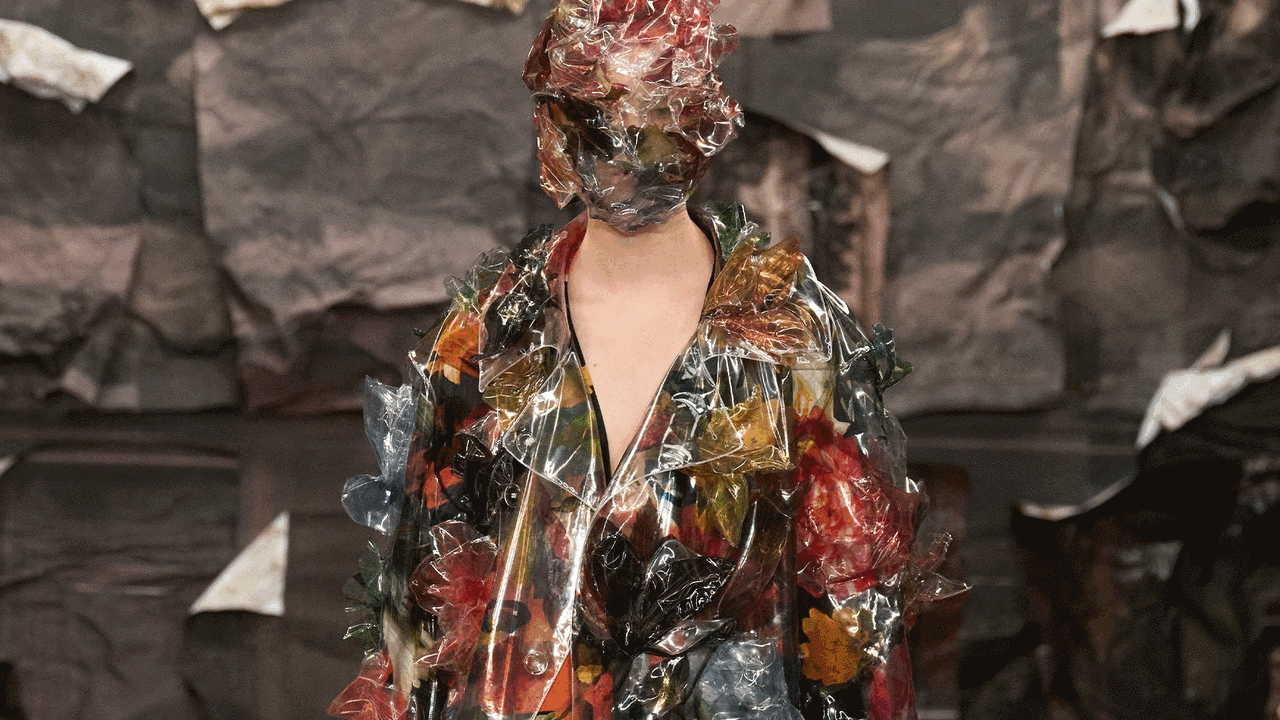 Di sản Margiela trong giấc mơ công nghiệp