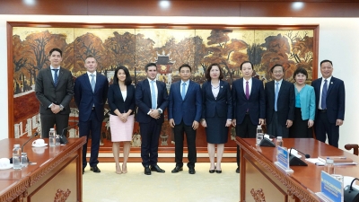 Vietnam determines to have stock market upgraded: Finance Minister