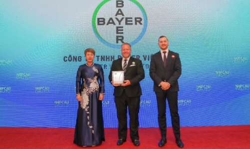 Bayer Việt Nam vào Top 50 Doanh nghiệp Phát triển Bền vững 2025: Dấu ấn ESG trong nông nghiệp và y tế