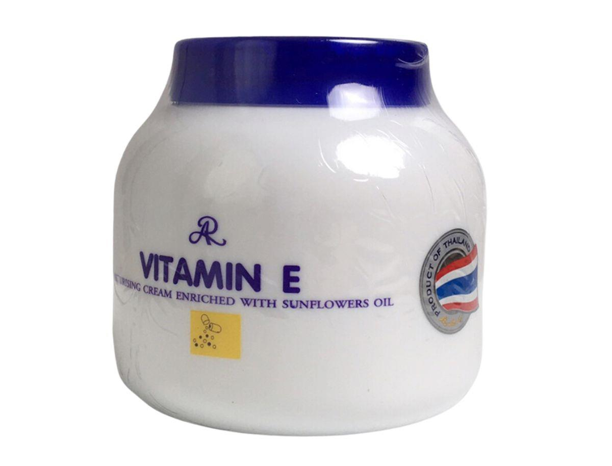 Thu hồi toàn quốc 2 loại kem chống nắng giả - Ảnh 2