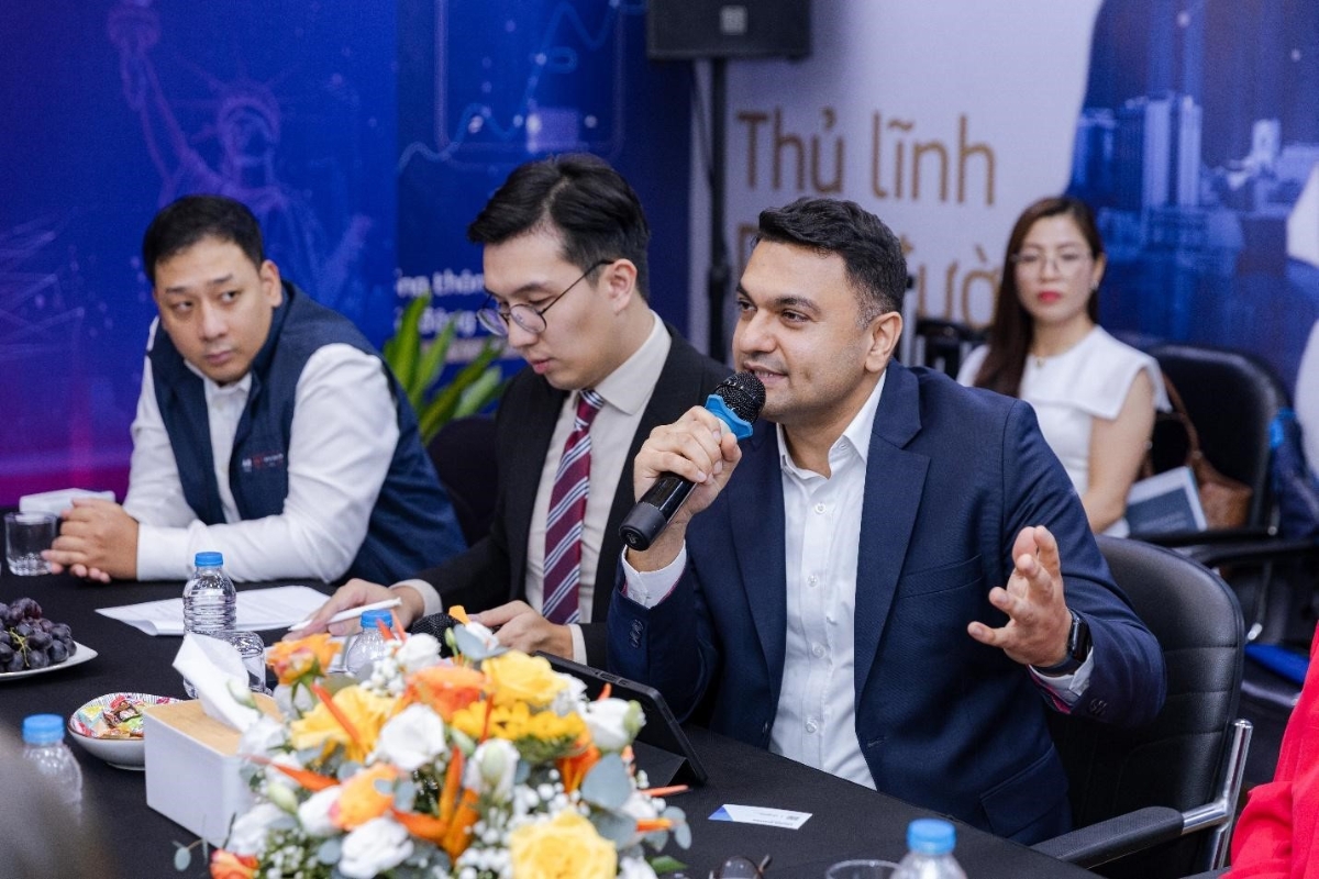 &Ocirc;ng Hiren Krishnani, Gi&aacute;m đốc Quan hệ Nh&agrave; đầu tư v&agrave; IPO, phụ tr&aacute;ch hoạt động thị trường vốn khu vực ASEAN của NASDAQ cho biết, c&aacute;c doanh nghiệp, đặc biệt trong lĩnh vực fintech n&ecirc;n gặp gỡ c&aacute;c nh&agrave; đầu tư nước ngo&agrave;i trước khi IPO.