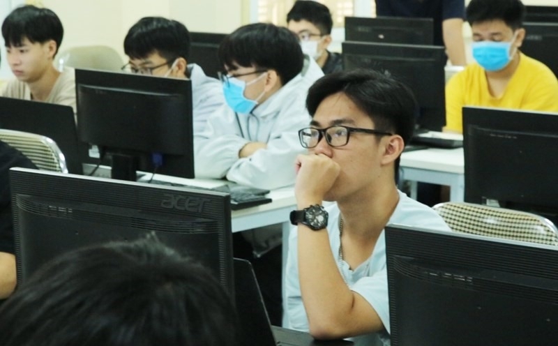 Ưu đãi cho học viên các ngành khoa học và công nghệ.