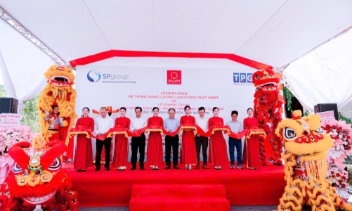 Tập đoàn Hoa Sen hợp tác với SP Group trong dự án năng lượng sạch 