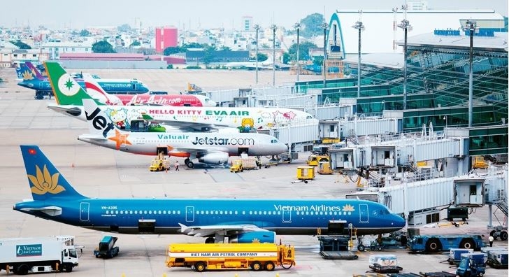 Many domestic flights cancelled due to Typhoon Wipha 