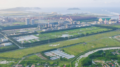 Ha Tinh proposes free trade zone in Vung Ang